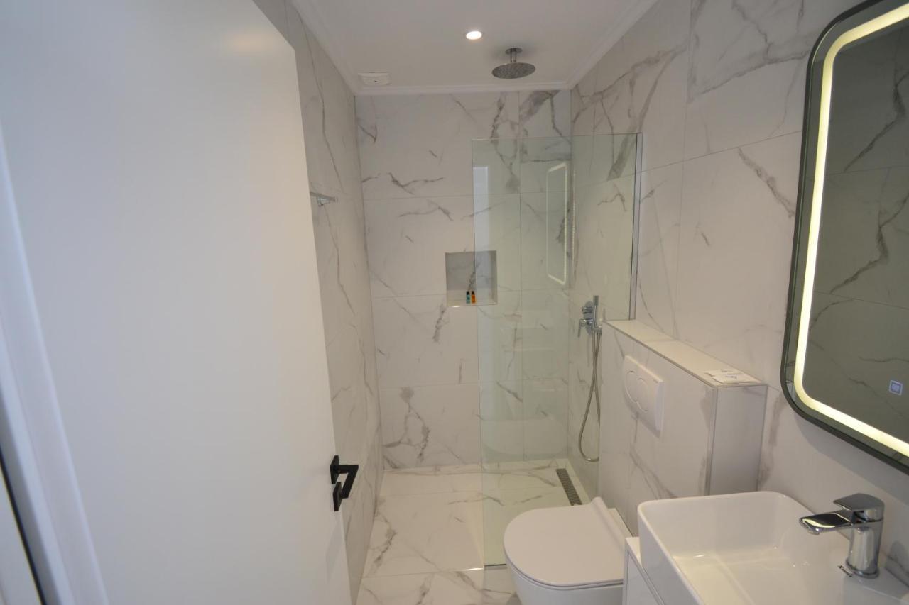 E&L Luxury Apartments Sarandë Buitenkant foto